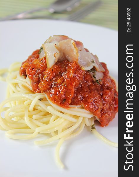 Spaghetti with meatballs in tomato sauce