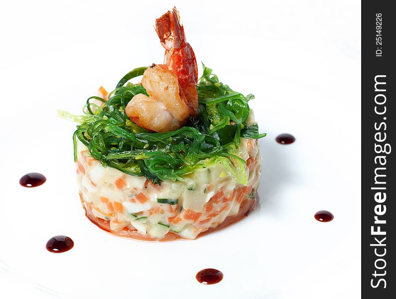 Delicious salad with seaweed and shrimp