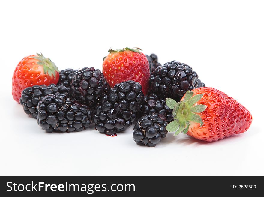 Mixed fruit with blackberries and strawberies