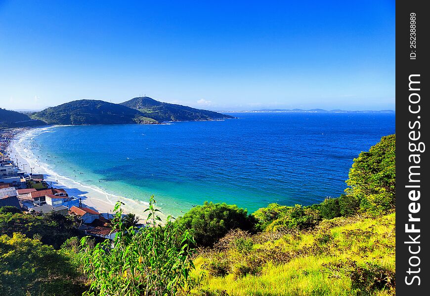 the famous little beach in arraial do cabo