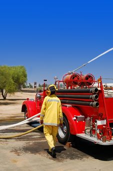 Vintage Fire Truck & Fireman Royalty Free Stock Image Vintage Fire Truck & Fireman Royalty Free Stock Image