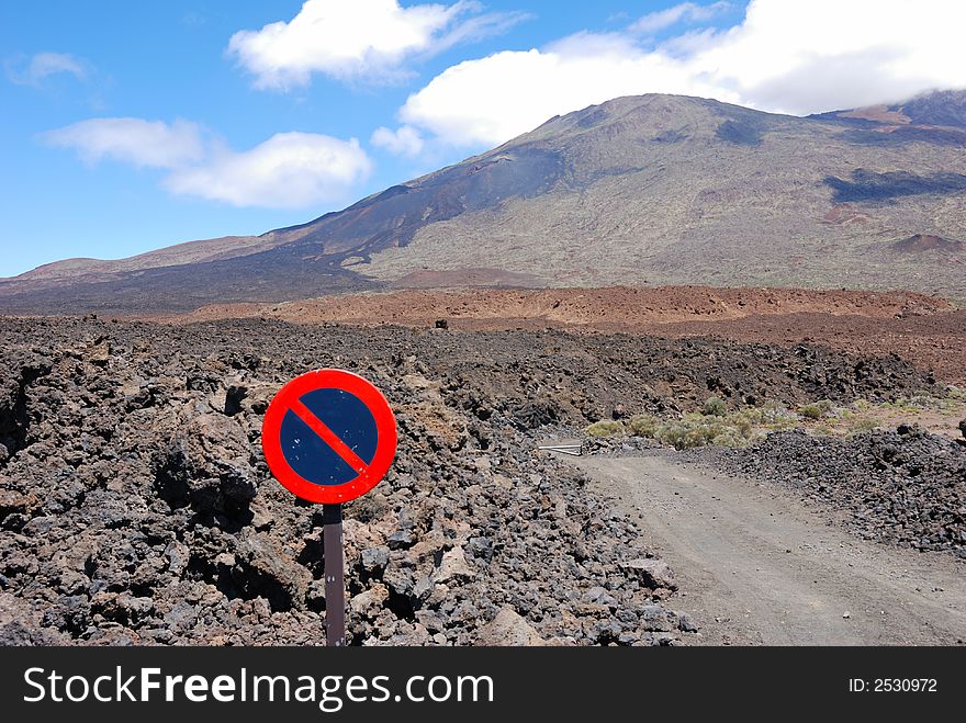No standing or stopping on road at volcano teide, Tenerife
