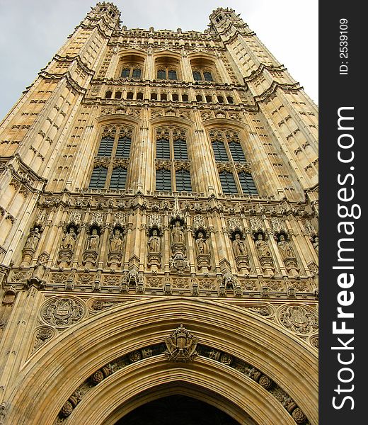 The front of  the House of Parliament London