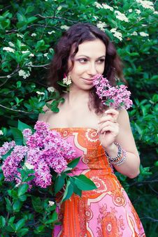 Woman With Lilac Flowers Royalty Free Stock Images Woman With Lilac Flowers Royalty Free Stock Images