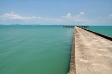 Harbour In Sea Royalty Free Stock Images Harbour In Sea Royalty Free Stock Images