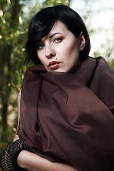 Girl Posing In A Tree Shade Royalty Free Stock Photos Girl Posing In A Tree Shade Royalty Free Stock Photos