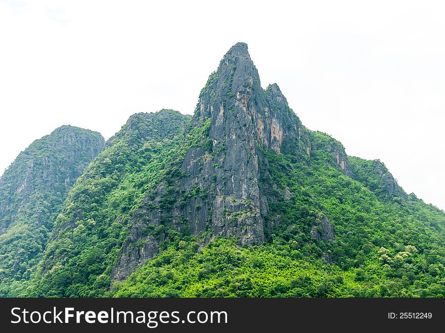 The mountain is a tourist attraction like a bird when viewed from a distance. The mountain is a tourist attraction like a bird when viewed from a distance.