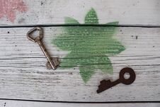 Free Light Background, Textures And A Beautiful Pattern With Keys Stock Images - 255140444