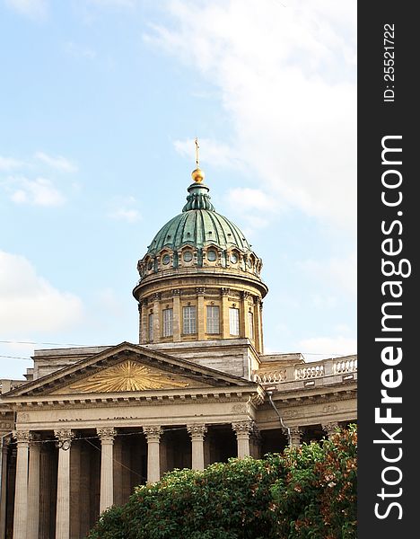 Kazan Cathedral in St. Petersburg is an architectural monument of Russian classicism. Built in 1801-1811. Kazan Cathedral in St. Petersburg is an architectural monument of Russian classicism. Built in 1801-1811