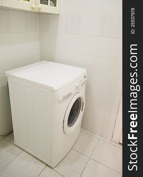 Picture of a washing machine. Picture of a washing machine