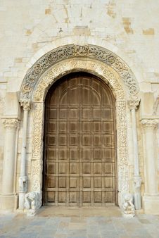 Trani View Of The Portal Window Royalty Free Stock Images Trani View Of The Portal Window Royalty Free Stock Images