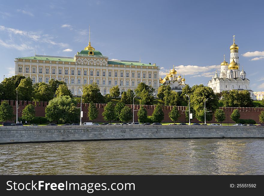 The big Kremlin Palace is in the territory of the Moscow Kremlin in the center of the Russian capital of Moscow, associates with the government, the power. Nearby Temples of the Moscow Kremlin - Blagoveshchensk, Arkhangelsk and Ivan Velikogo's belltower