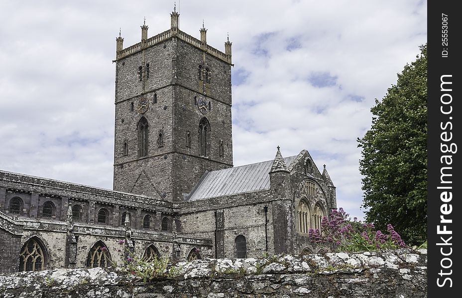 St David's Cathedral (Welsh: Eglwys Gadeiriol Tyddewi) is situated at St David's in the county of Pembrokeshire in the south-west of Wales. The cathedral is named after Saint David (c. 500â€“589) (Welsh: Dewi Sant), who was a Welsh Bishop during the 6th century. He was later regarded as a saint and as the patron saint of Wales. St David's Cathedral (Welsh: Eglwys Gadeiriol Tyddewi) is situated at St David's in the county of Pembrokeshire in the south-west of Wales. The cathedral is named after Saint David (c. 500â€“589) (Welsh: Dewi Sant), who was a Welsh Bishop during the 6th century. He was later regarded as a saint and as the patron saint of Wales.