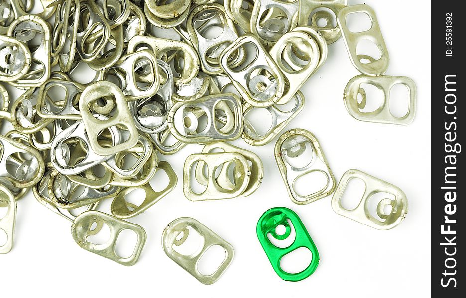 Ring pulls  is made ​​of aluminum. Waste is recycled