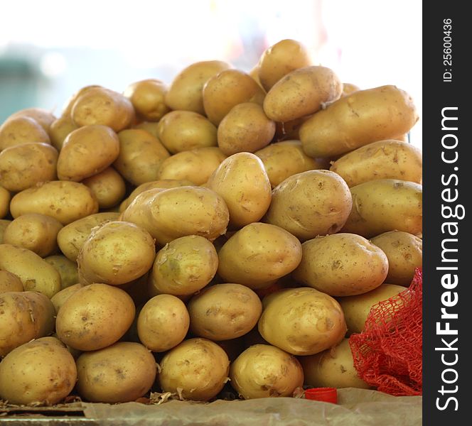 Fresh potatoes in market