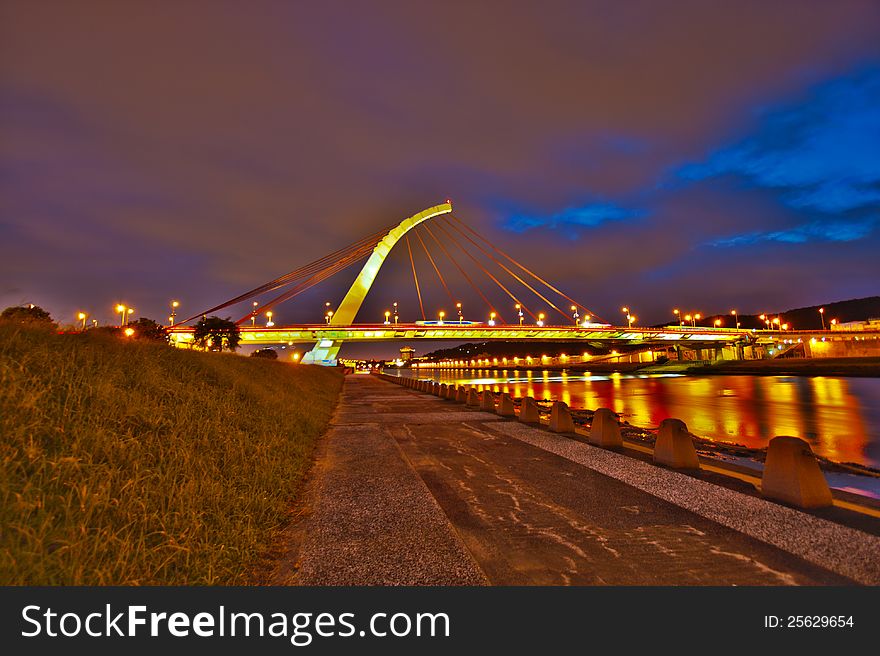 Night Scenic Of Bridge