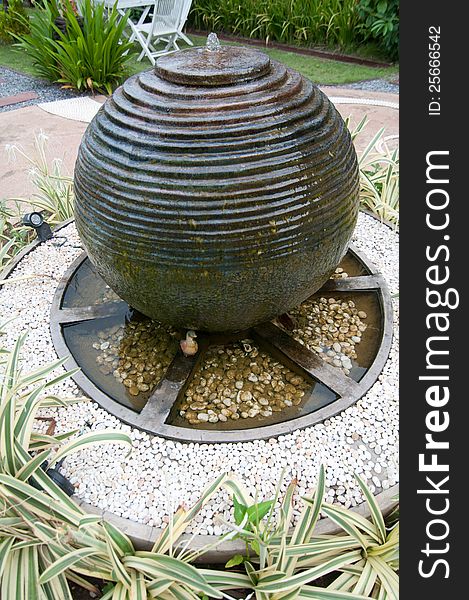 Waterspout Fountain From Thai Earthen  In The Park