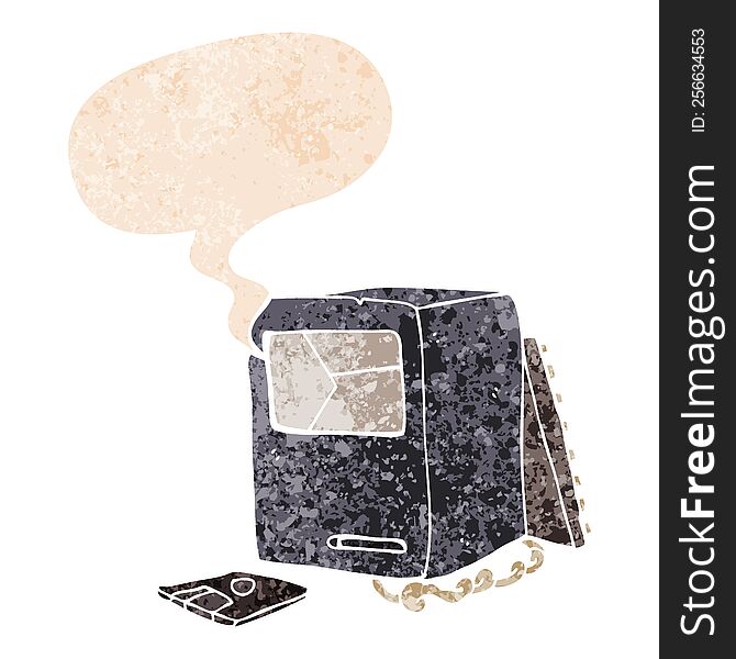 cartoon broken old computer and speech bubble in retro textured style