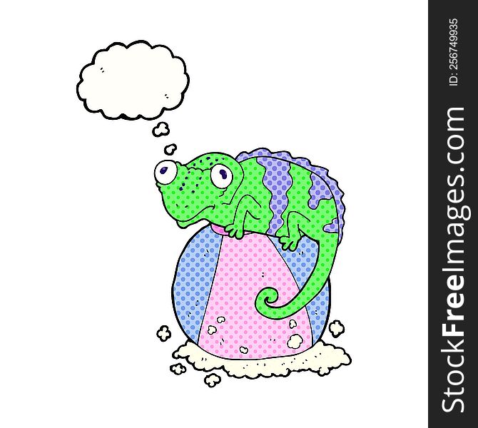 freehand drawn thought bubble cartoon chameleon on ball