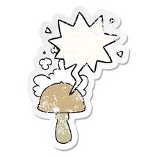 Free Cartoon Mushroom And Spore Cloud And Speech Bubble Distressed Sticker Royalty Free Stock Photo - 256932715