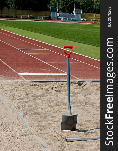 Showel at long jump