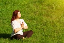 Yoga Practice  In The Outdoors Royalty Free Stock Photo