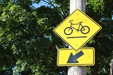 Bicycle Path Road Sign Royalty Free Stock Photography Bicycle Path Road Sign Royalty Free Stock Photography