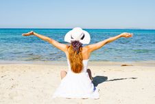 Young Woman On The Beach Royalty Free Stock Photos Young Woman On The Beach Royalty Free Stock Photos
