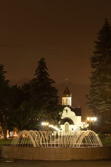 Fountain In Front Of The Temple Night Balashikha Stock Images