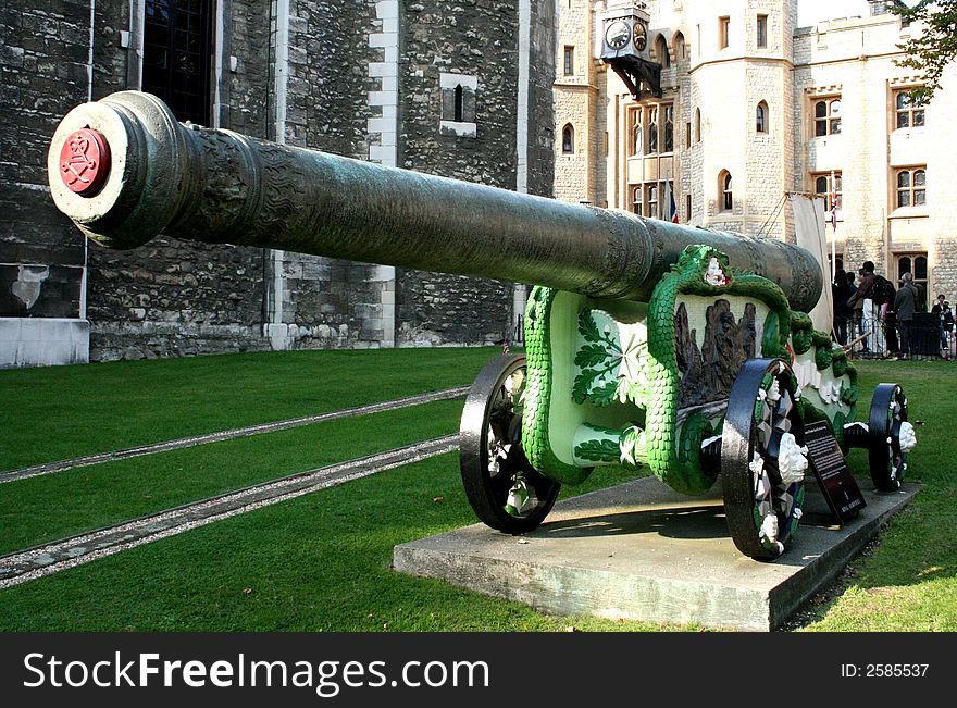 Tower of London Cannon, London, England