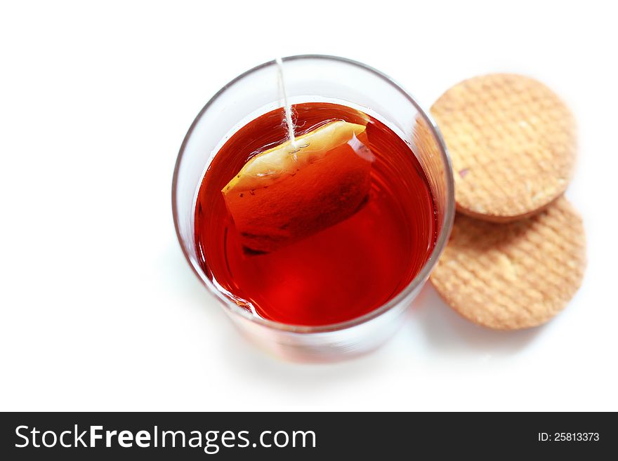 Fresh healthy tea in glass with cookies&#x28;biscuits&#x29