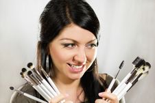 Beautiful Woman Holding Makeup Brushes Set Royalty Free Stock Photography Beautiful Woman Holding Makeup Brushes Set Royalty Free Stock Photography