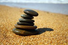 Sea Stones And Sea Wave Royalty Free Stock Images