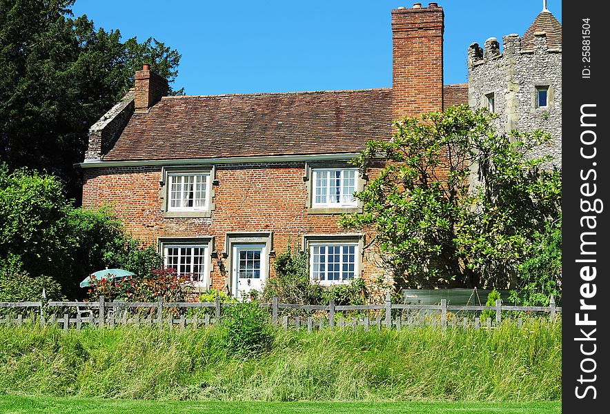 English Rural House and Garden