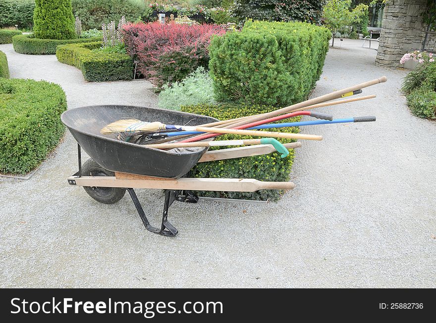 Wheelbarrow