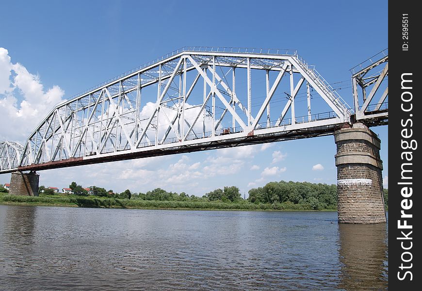 The bridge across the river