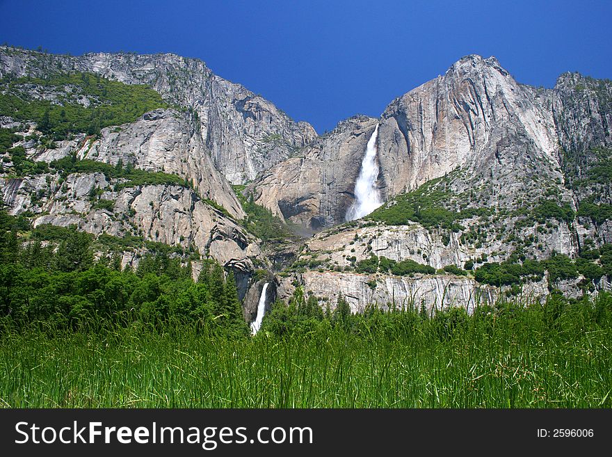 Yosemite Falls Yosemite National Park California - Tallest waterfall in North America