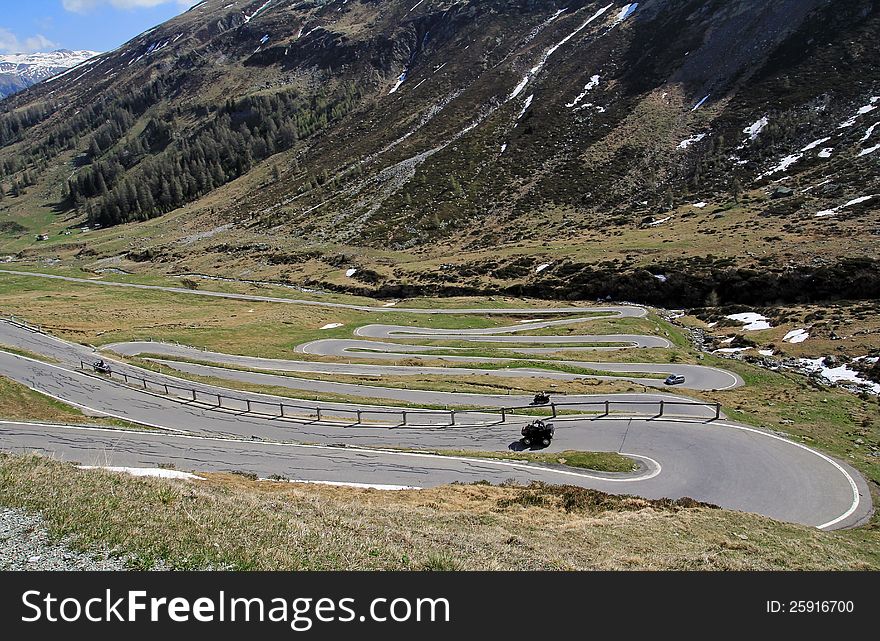 Many turns on the mountain road on spluegen in the Swiss