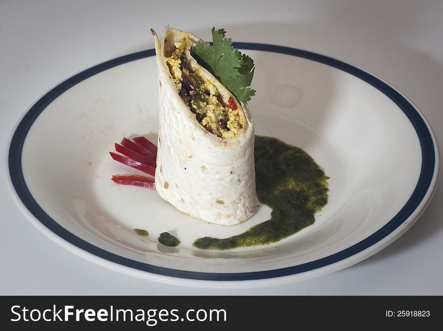 Cottage cheese wrap served with green chili and mint sauce