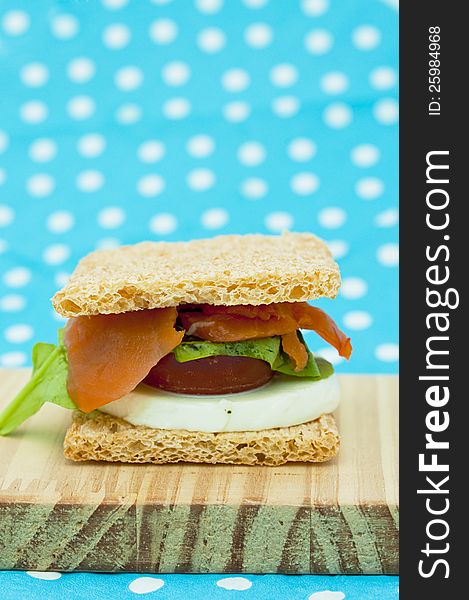 Cracker Sandwich With Smoked Salmon