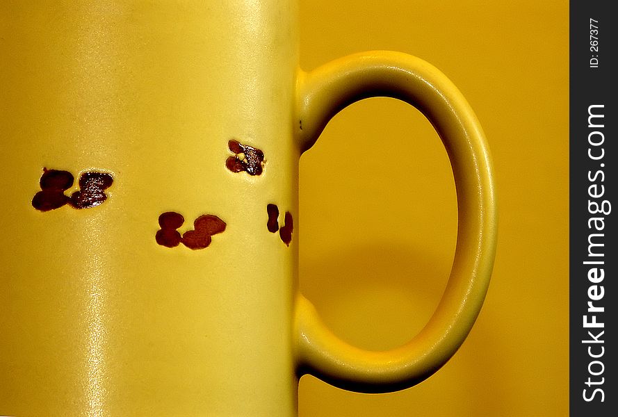 Yellow mug background