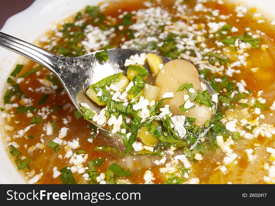 Fresh bowled vegetable minestrone soup