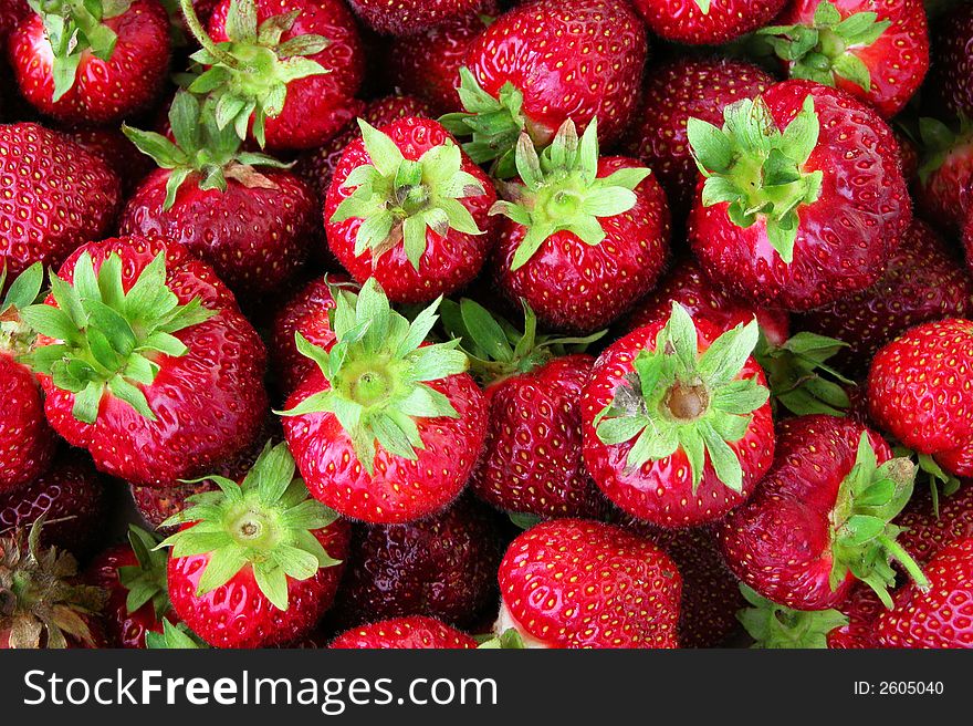 Lots of fresh strawberries, close up