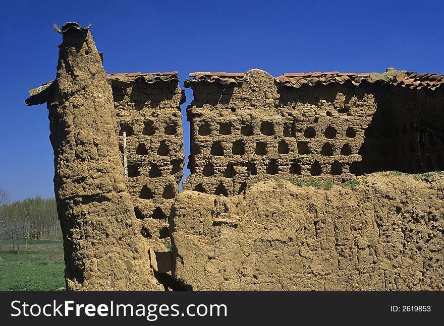 Destroyed pidgeon house in León province, Spain. Destroyed pidgeon house in León province, Spain