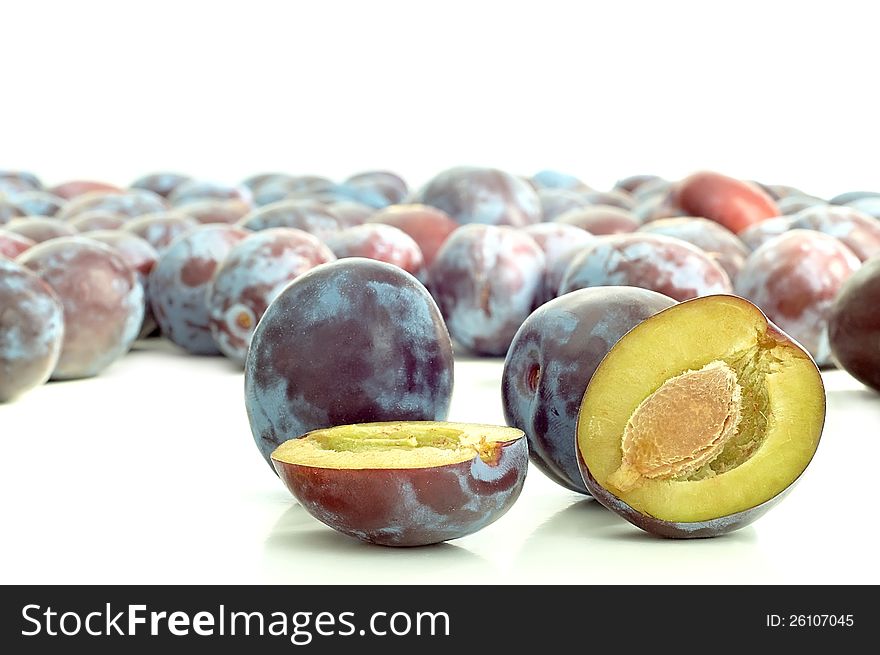 Group prunes fruit with background