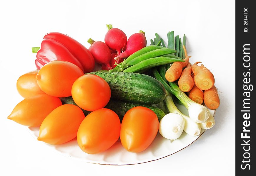 Fresh ripe vegetables on a platter