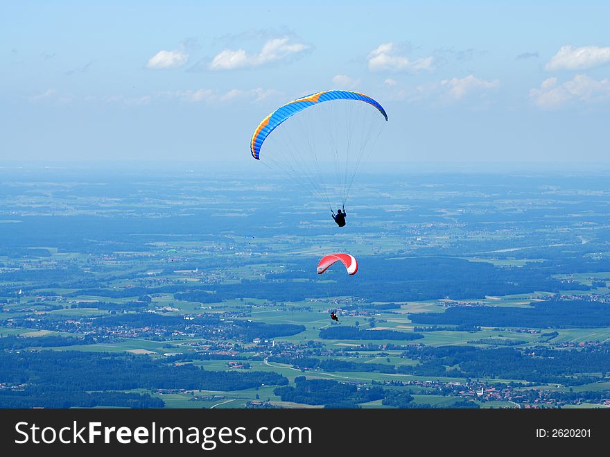 2 hang-glider in the Alps sky over Bavaria