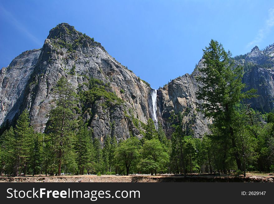 Bridalveil Falls in Yosemite National Park