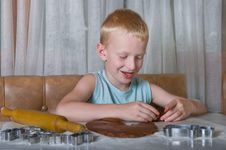 Boy Baking Cookies Royalty Free Stock Images Boy Baking Cookies Royalty Free Stock Images