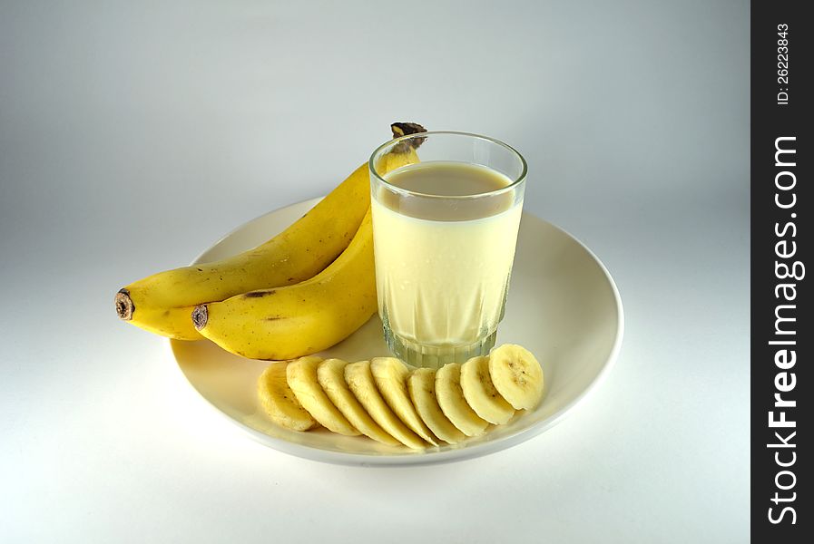 Banana and banana flavour milk